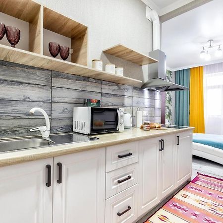 Cosy flat in the city center Astana Luaran gambar