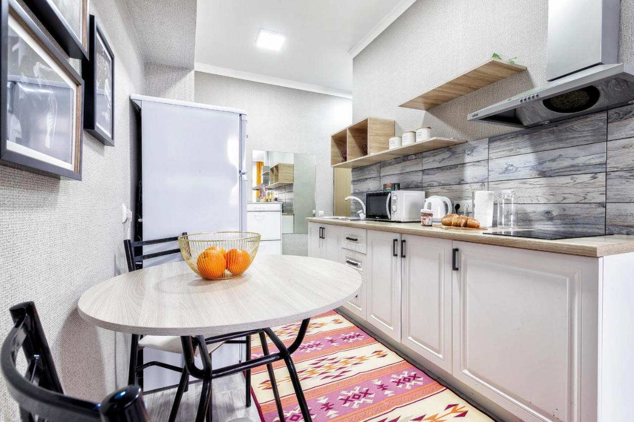 Cosy flat in the city center Astana Luaran gambar