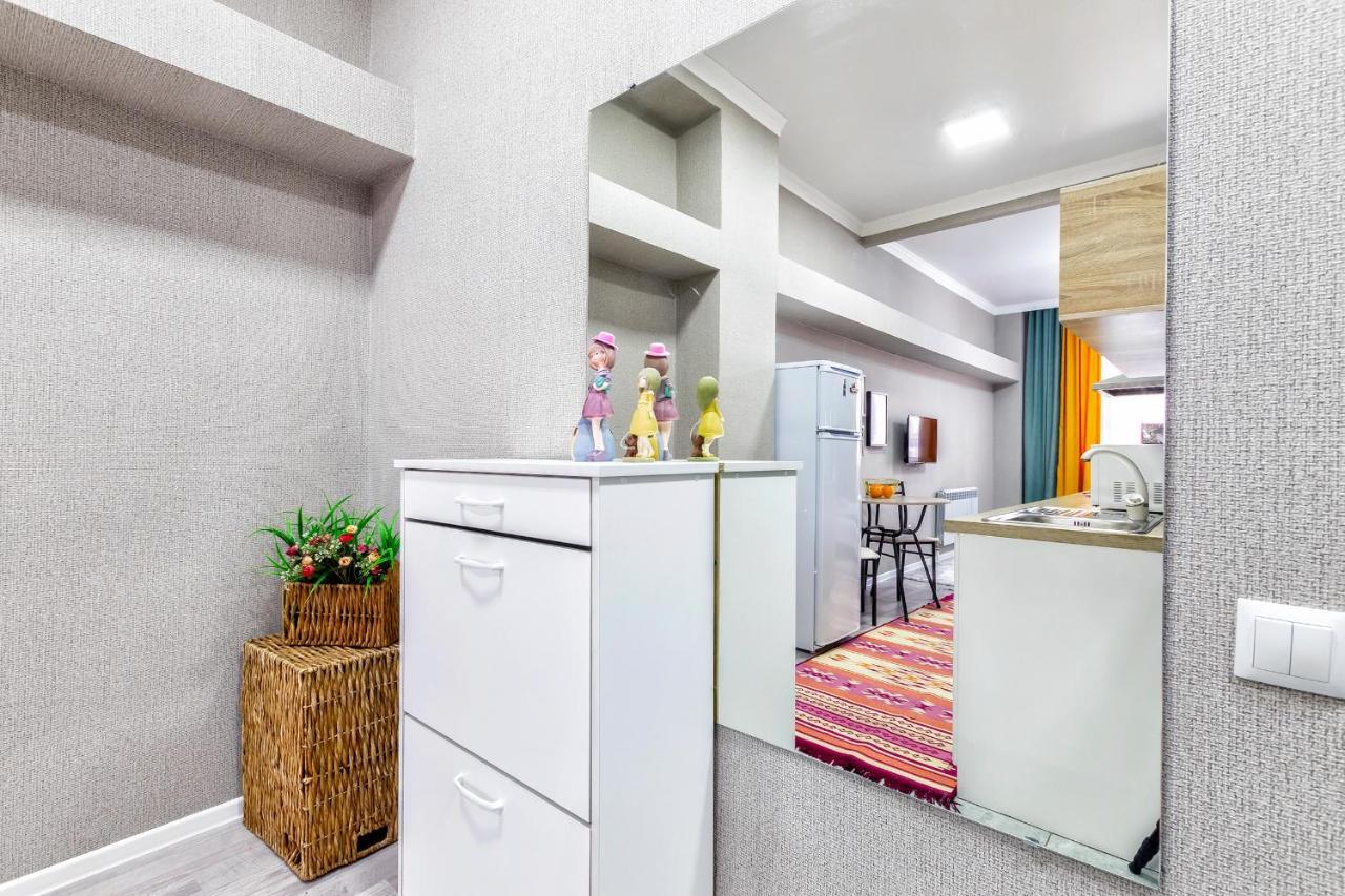 Cosy flat in the city center Astana Luaran gambar