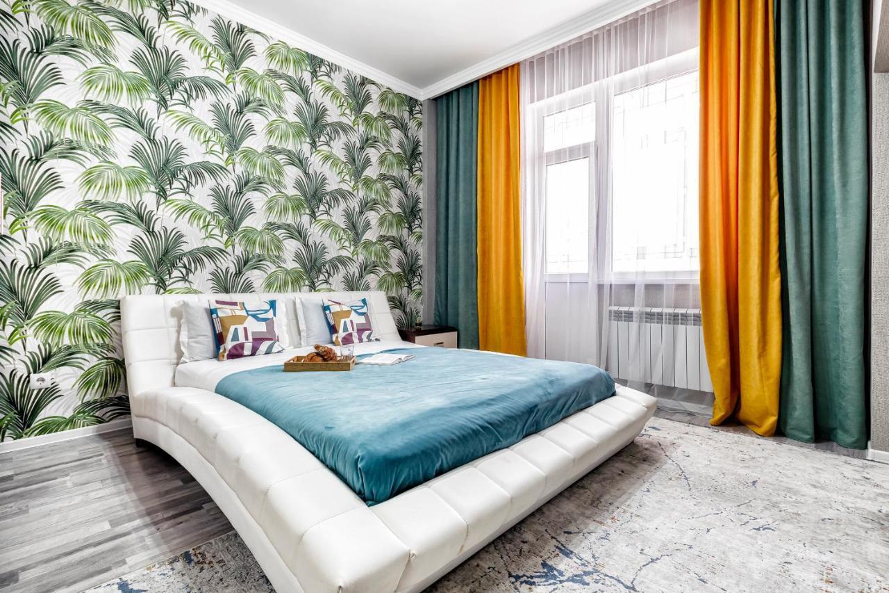 Cosy flat in the city center Astana Luaran gambar